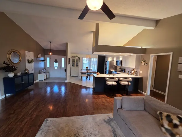 $289,900 | 1801 South O'Hare Boulevard, Yorktown, IN 47396