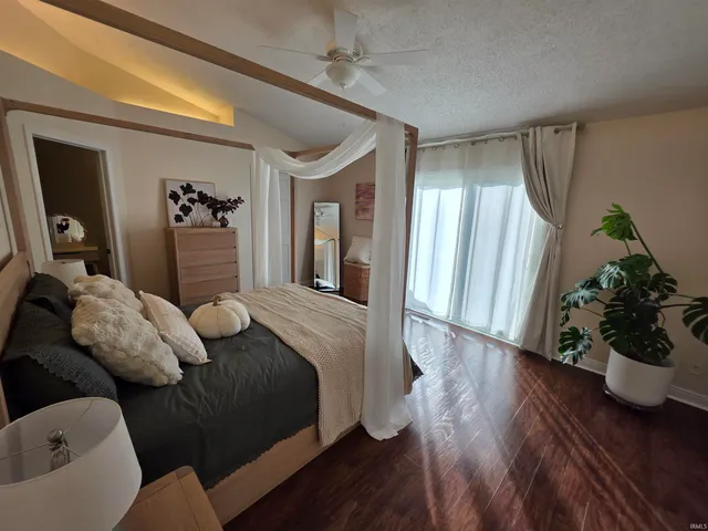 $289,900 | 1801 South O'Hare Boulevard, Yorktown, IN 47396