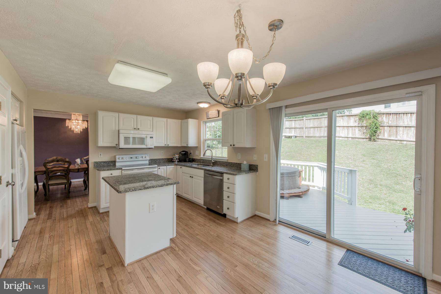 9544 Chaton Road Laurel, MD 20723 - Photo 9 of 28 Kitchen