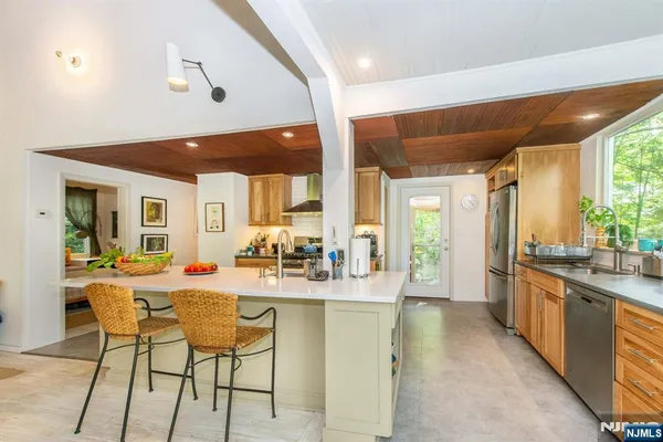 $3,500 | 37 N Road, Bloomingdale, NJ 07420