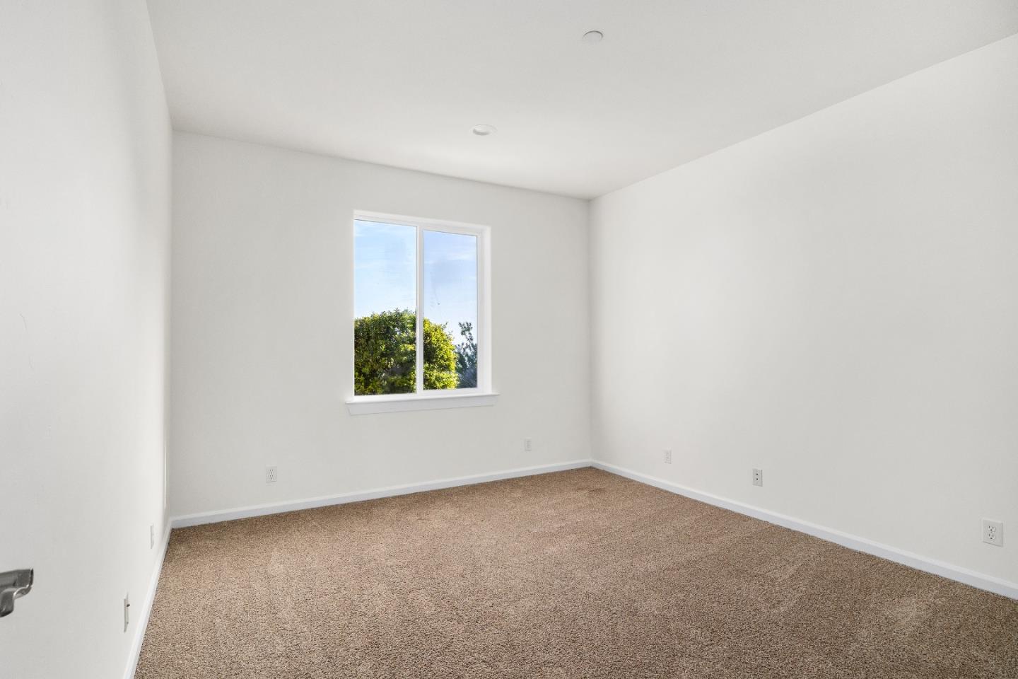 960 Smith Road Watsonville, CA 95076 - Photo 47 of 68 an empty room with windows