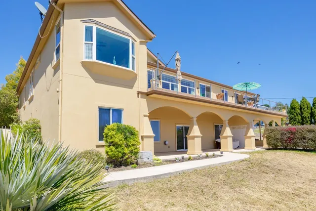 $1,849,000 | 960 Smith Road, Watsonville, CA 95076