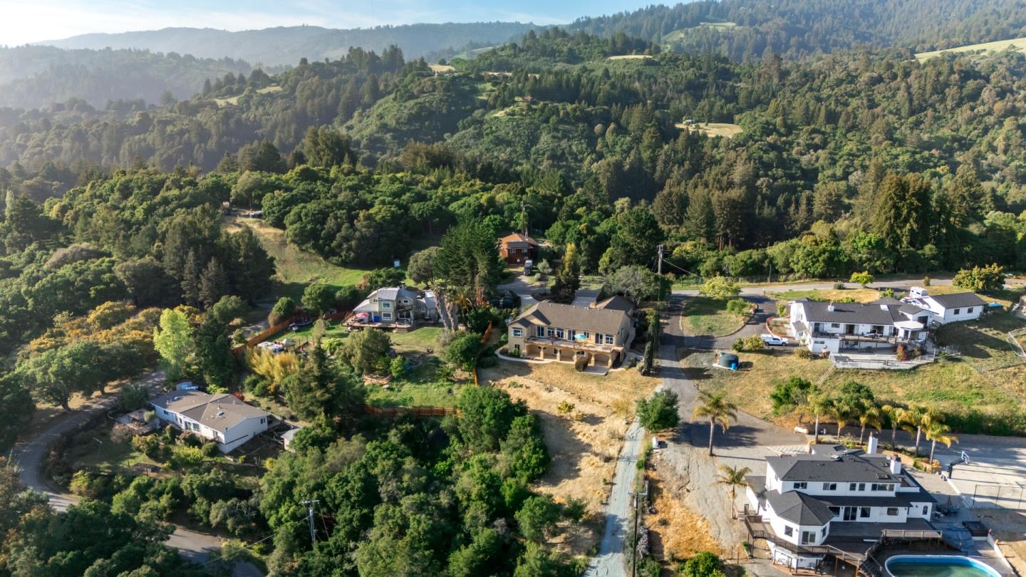960 Smith Road Watsonville, CA 95076 - Photo 68 of 68 an aerial view of residential houses with city view