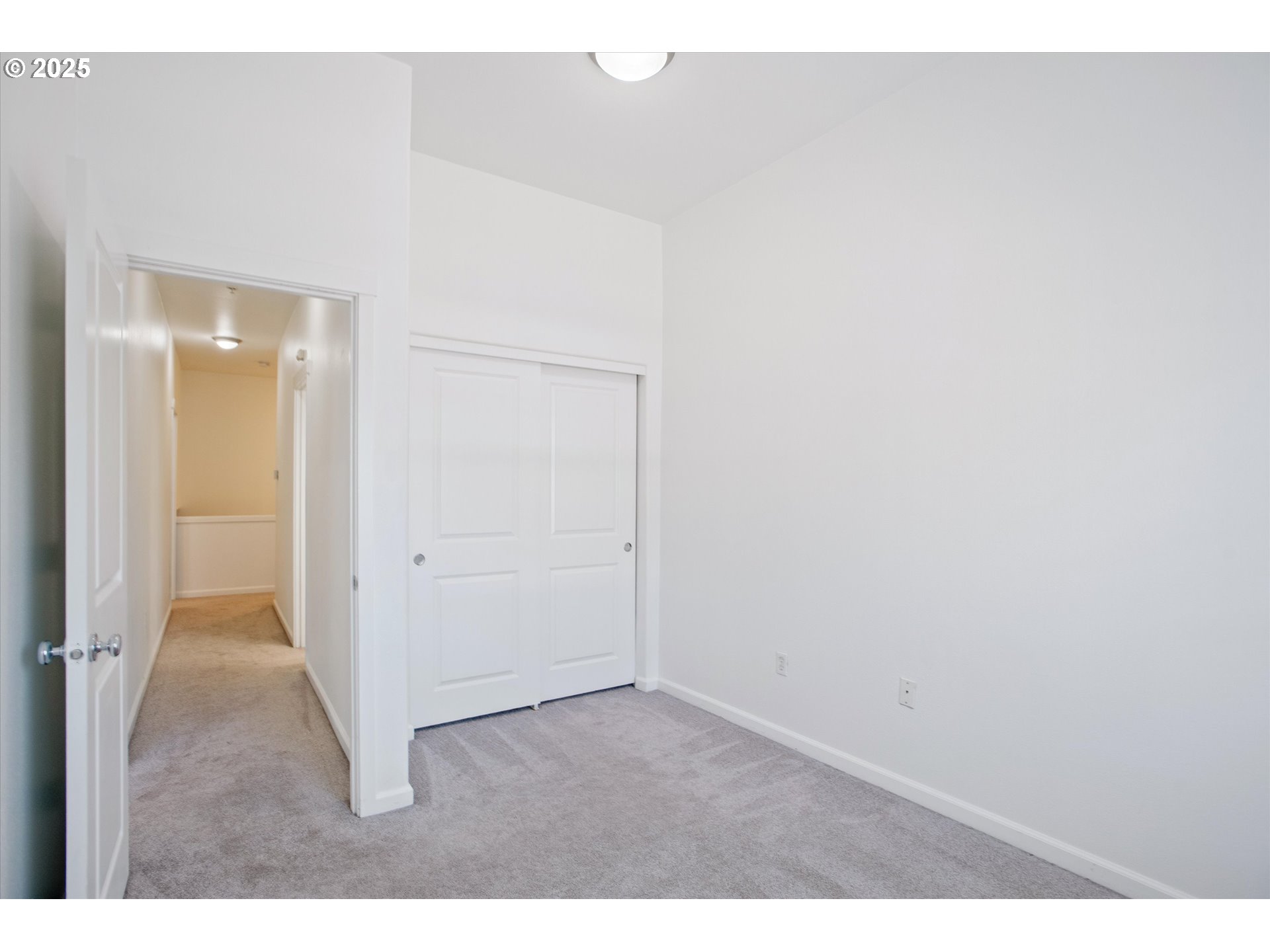1000 Southwest 170th Avenue, Unit 201 Beaverton, OR 97003 - Photo 10 of 14 a view of an empty room