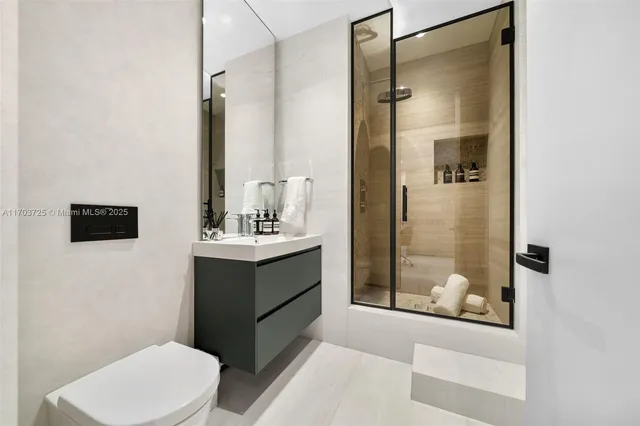 $12,900,000 | 1425 Brickell Avenue, Unit 66D66E, Miami, FL 33131