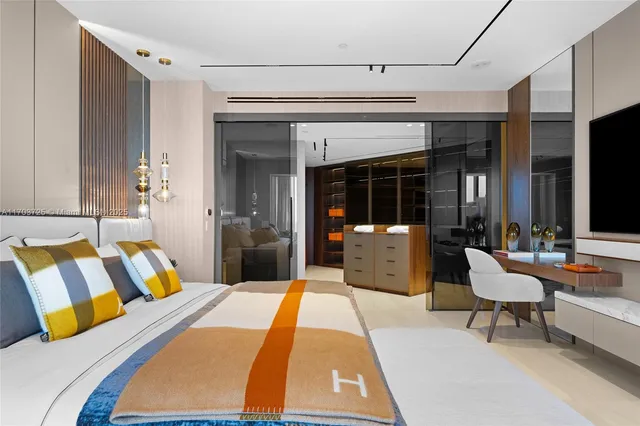 $12,900,000 | 1425 Brickell Avenue, Unit 66D66E, Miami, FL 33131