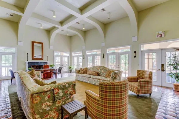 $2,750 | 2400 Feather Sound Drive, Unit 534, Clearwater, FL 33762