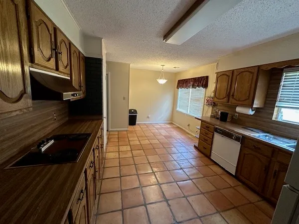 $189,900 | 3900 Aggie Drive, Bay City, TX 77414