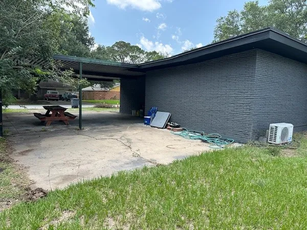 $189,900 | 3900 Aggie Drive, Bay City, TX 77414