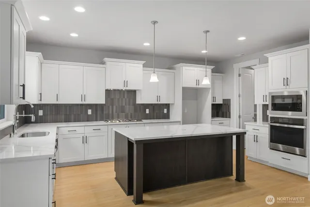 $910,235 | 20328 146th St Court East, Unit 704, Bonney Lake, WA 98391