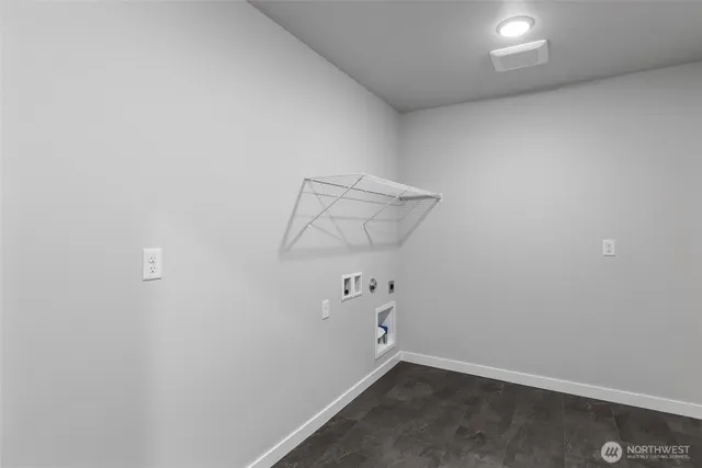 $910,235 | 20328 146th St Court East, Unit 704, Bonney Lake, WA 98391