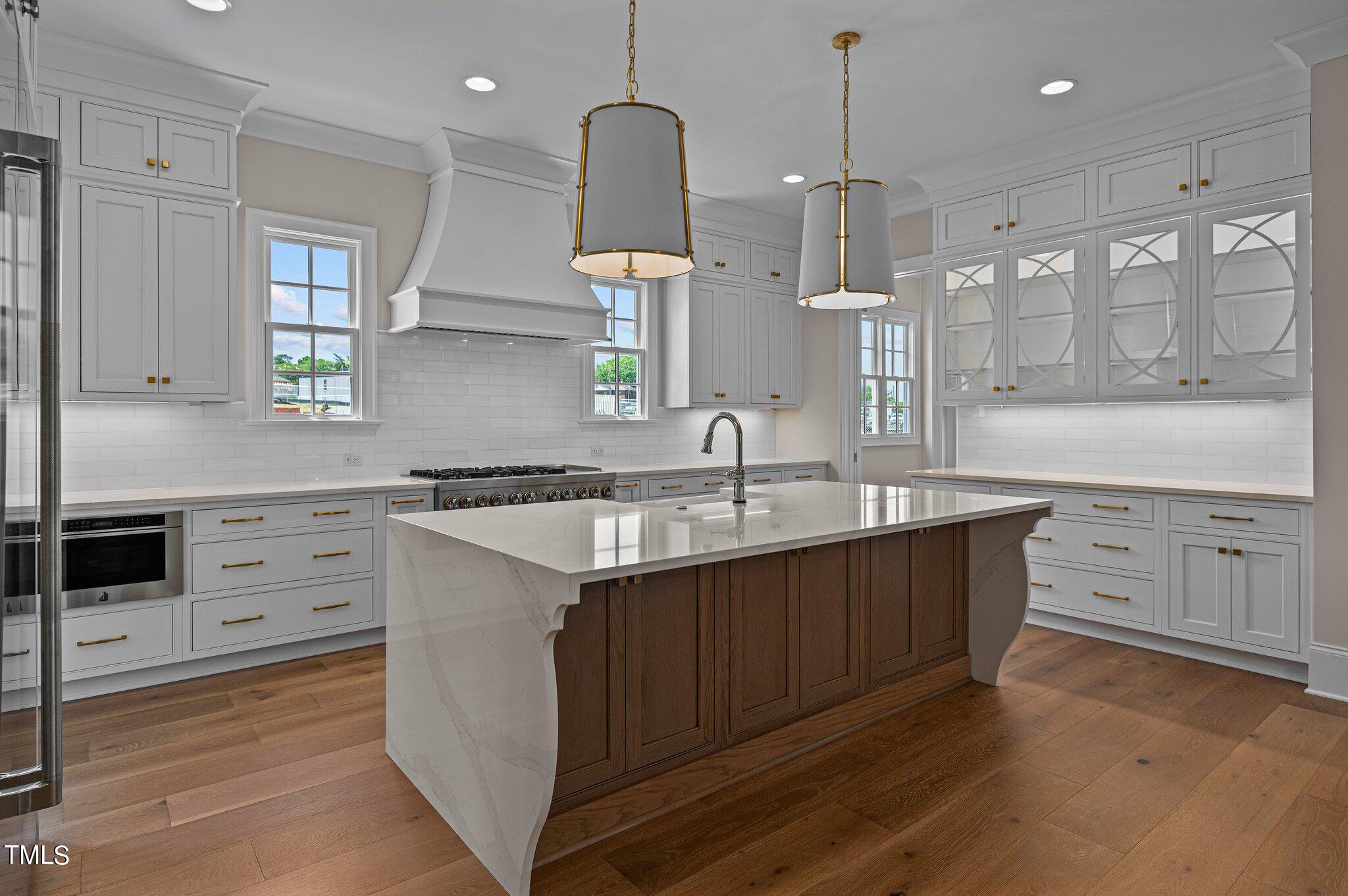 2635 Marchmont Street Raleigh, NC 27608 - Photo 6 of 57 18-web-or-mls-DSC_6173