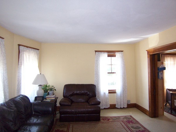 319 Reedsdale Road Milton, MA 02186 - Photo 5 of 8