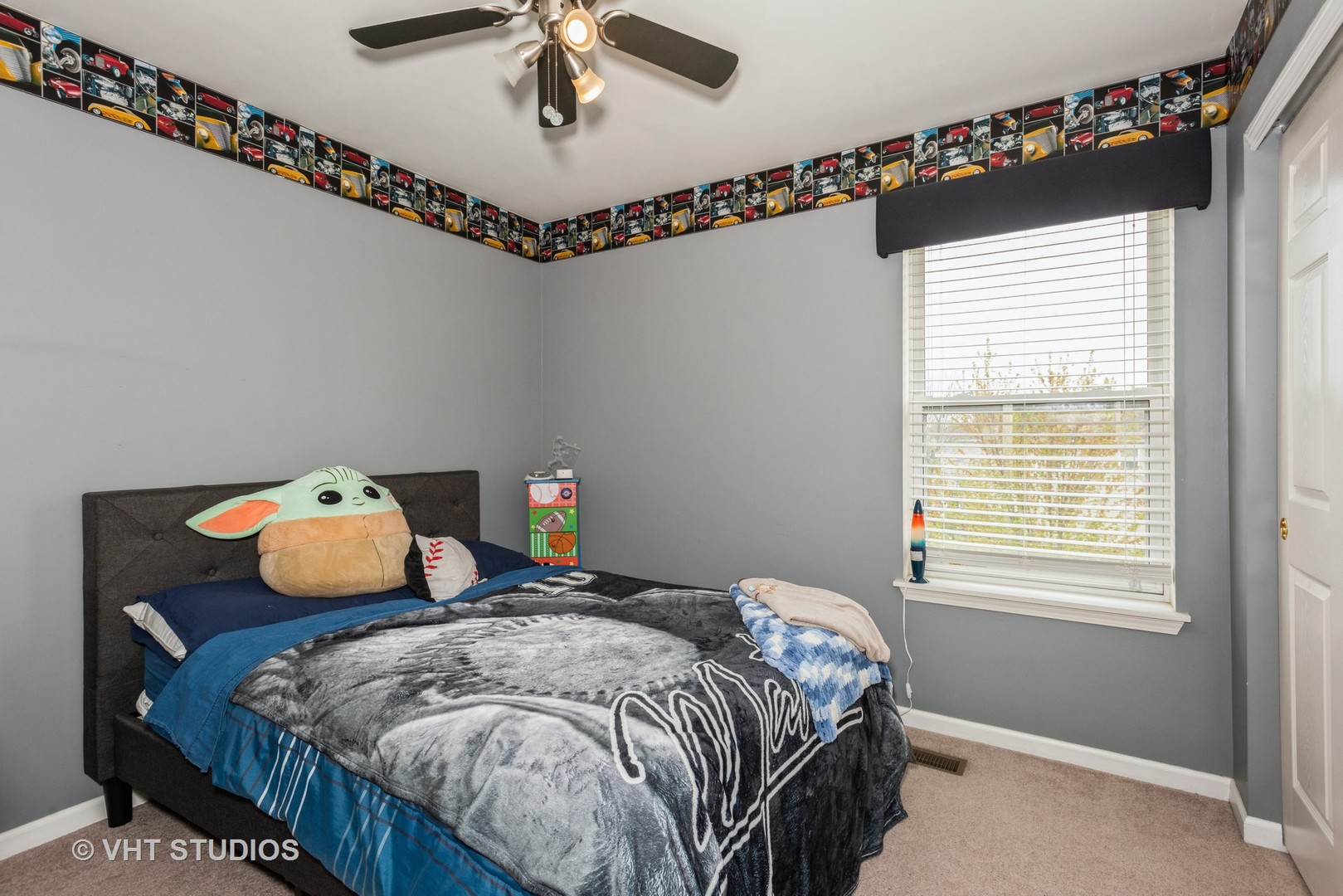 441 Valley View Drive St. Charles, IL 60175 - Photo 12 of 22