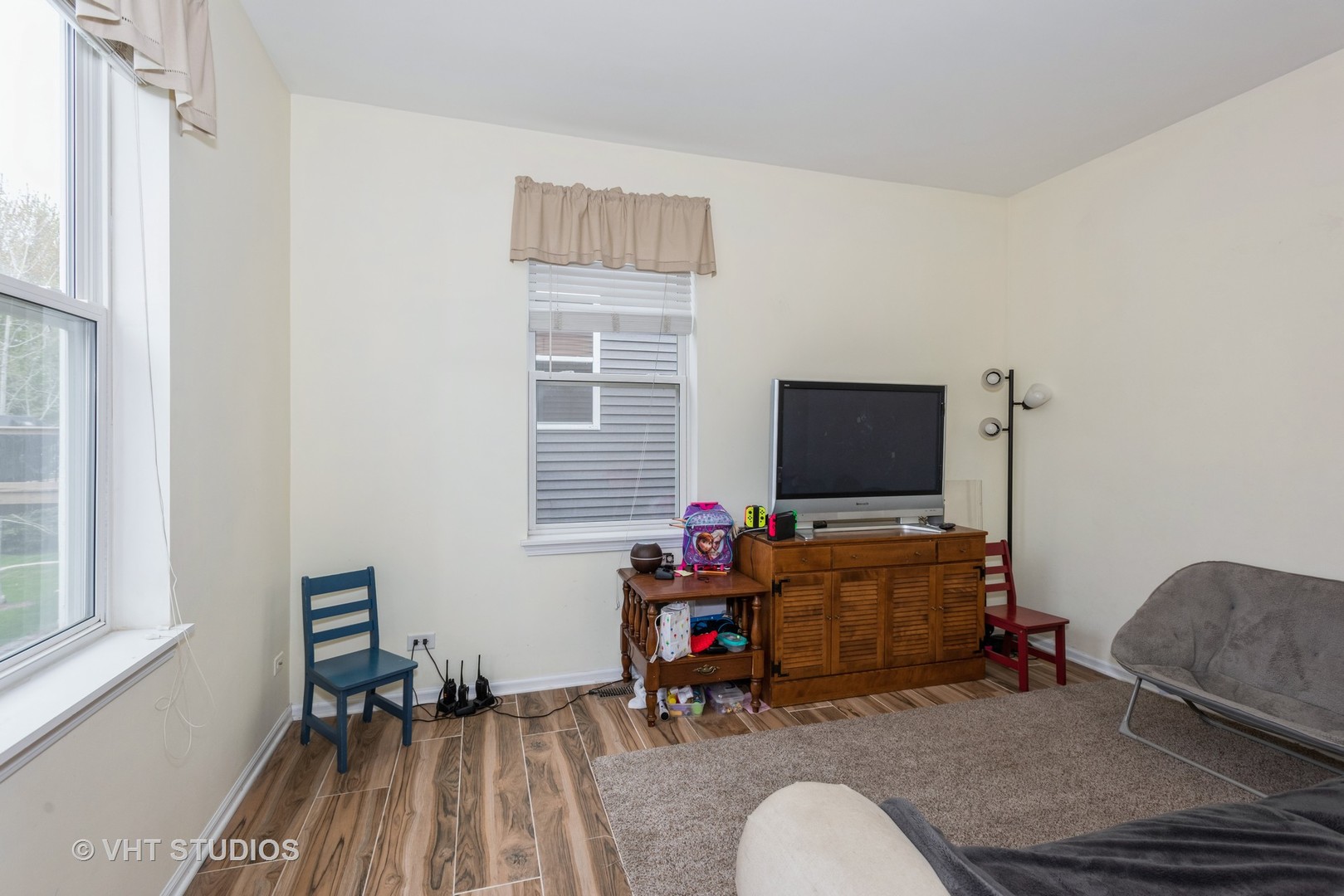 441 Valley View Drive St. Charles, IL 60175 - Photo 9 of 22