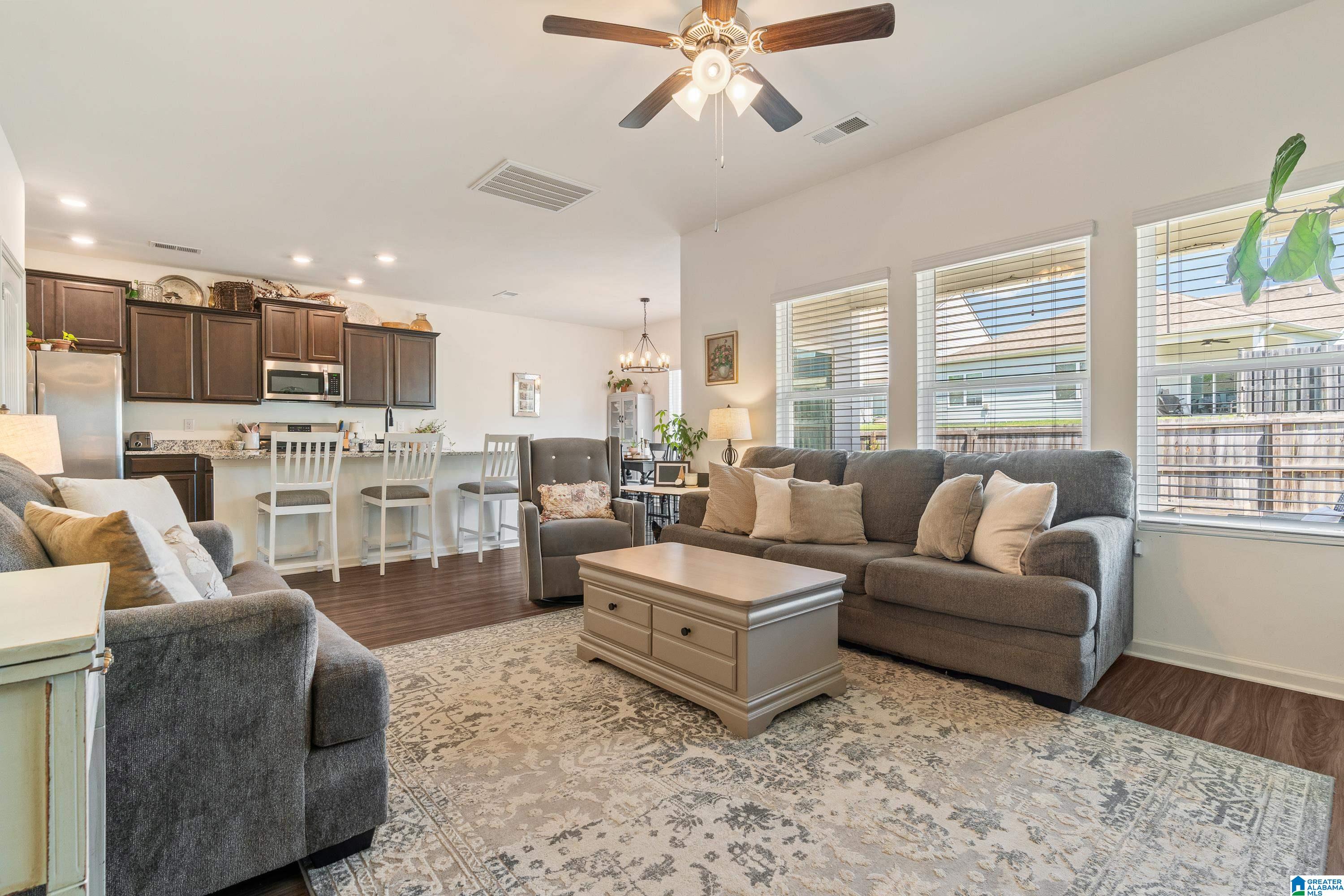 208 Park View Circle Chelsea, AL 35043 - Photo 2 of 45