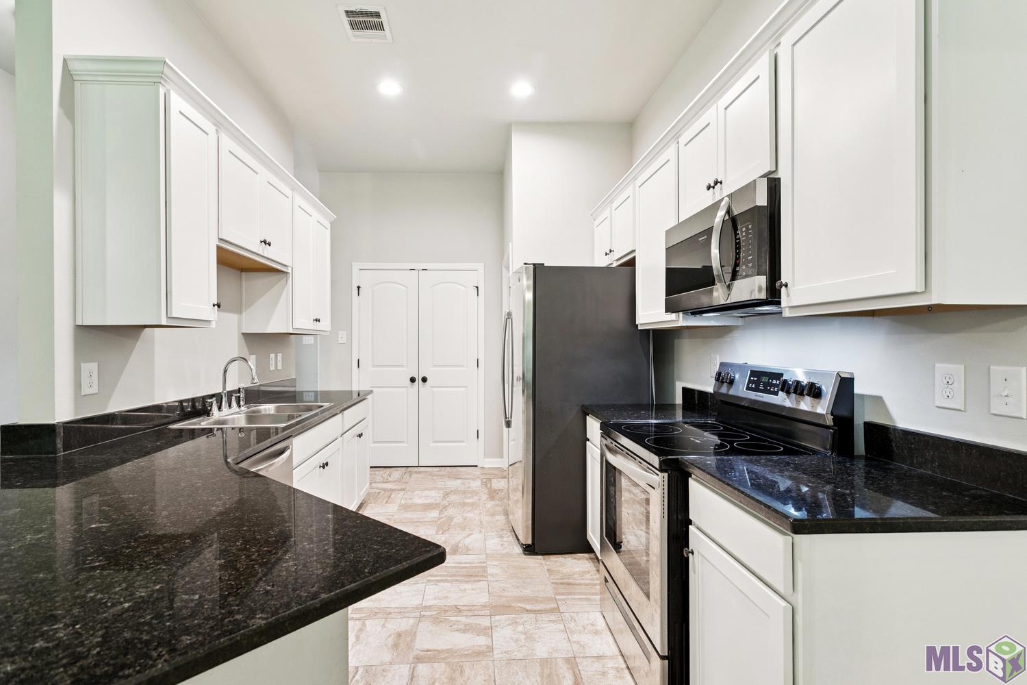 11070 Regency Avenue Hammond, LA 70403 - Photo 5 of 16