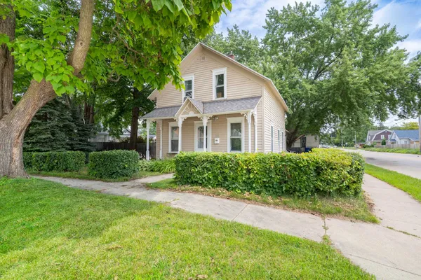 $199,900 | 100 North Winnebago Street, De Pere, WI 54115
