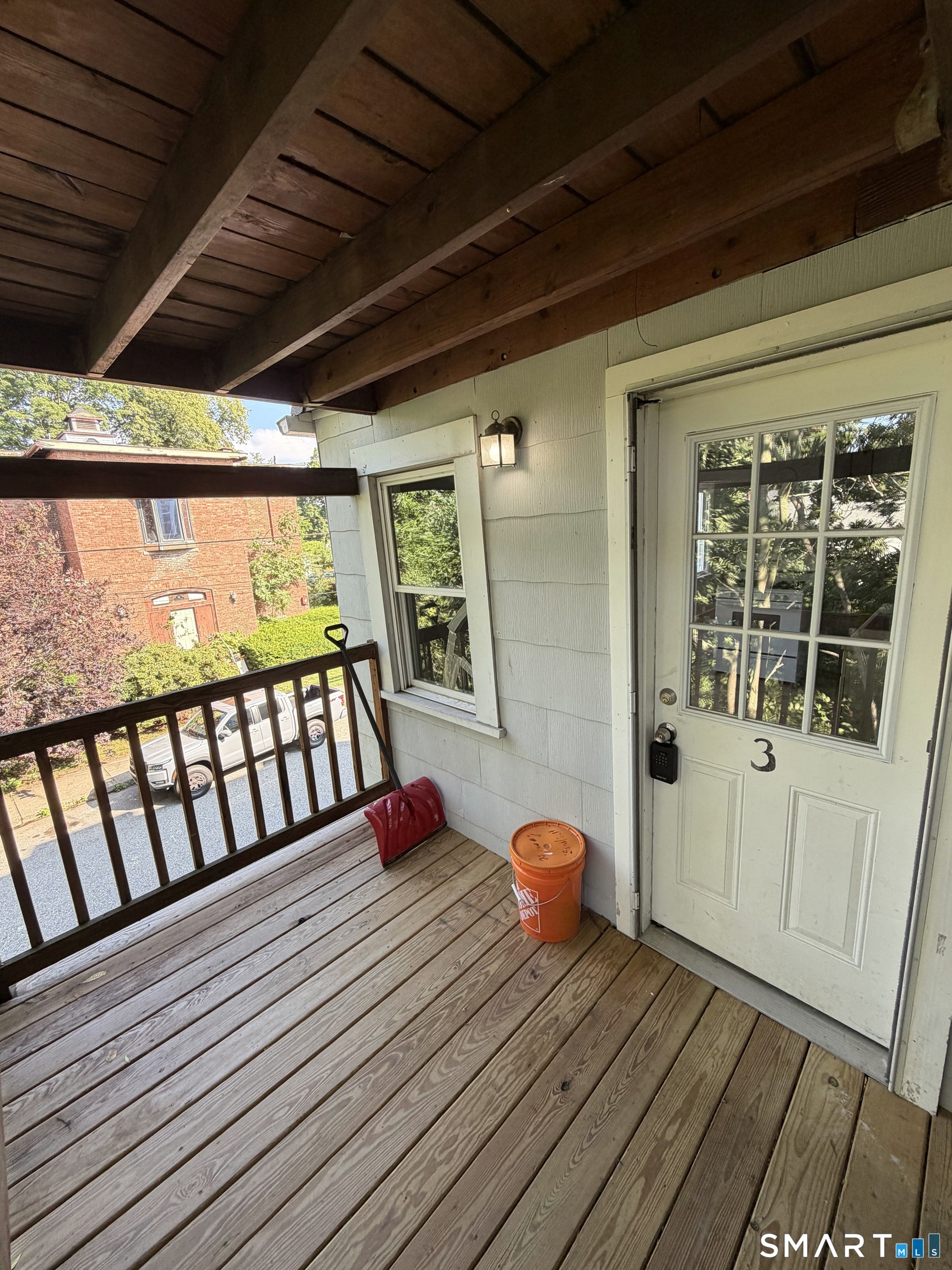 22 Hawthorne Street, Unit 3 Norwich, CT 06360 - Photo 1 of 13
