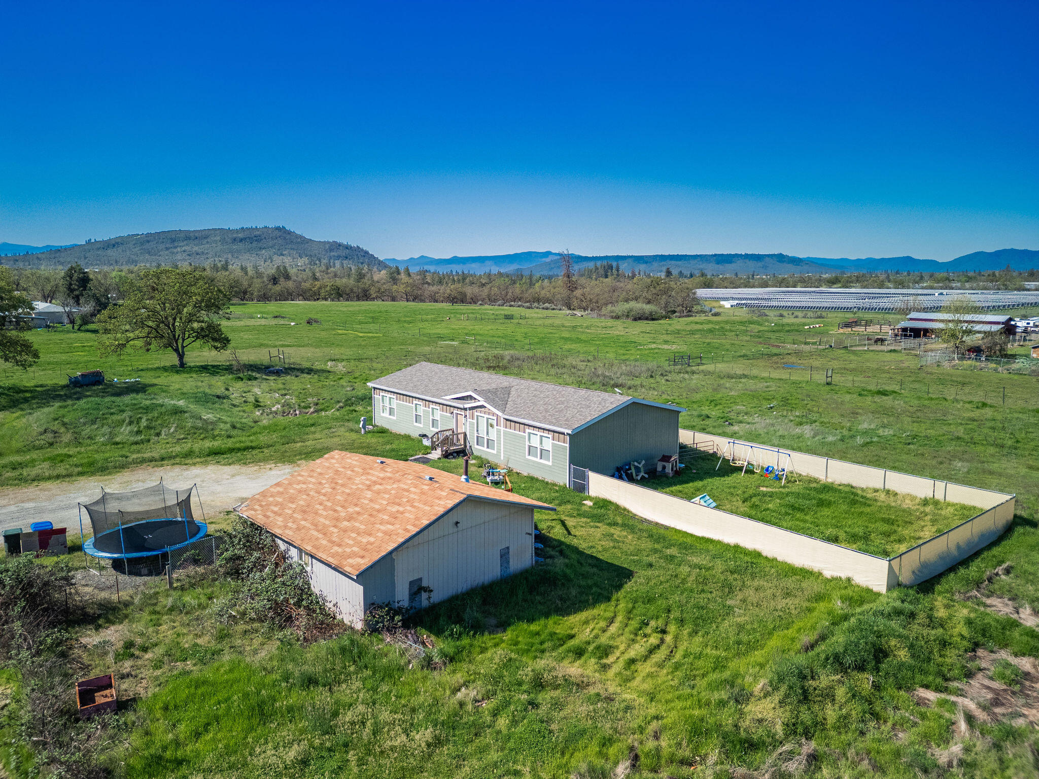 243 Highway 234 Eagle Point, OR 97524 - Photo 24 of 37 HD-8
