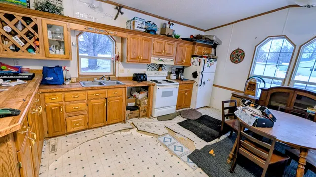 $24,900 | 304 2nd Street East, Herman, MN 56248