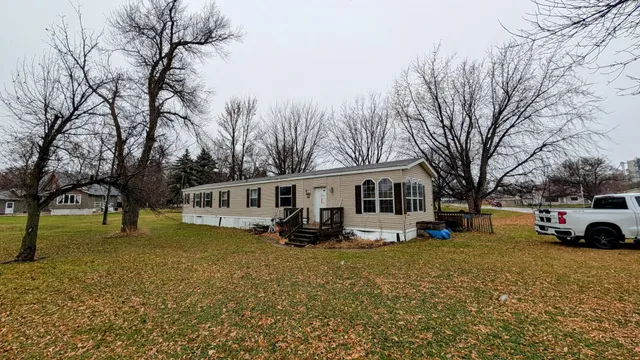 $24,900 | 304 2nd Street East, Herman, MN 56248