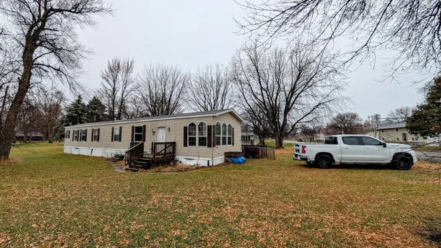 $24,900 | 304 2nd Street East, Herman, MN 56248