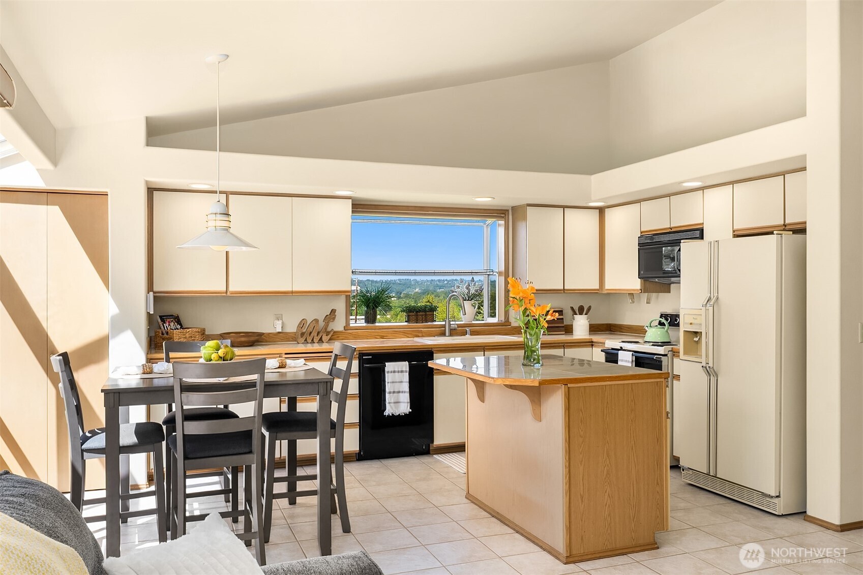 611 South 32nd Street Renton, WA 98055 - Photo 15 of 35