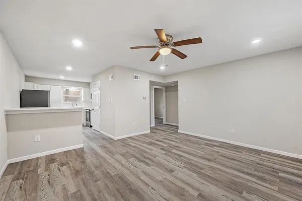 $999 | 500 Highway 75, Unit 9, Van Alstyne, TX 75495
