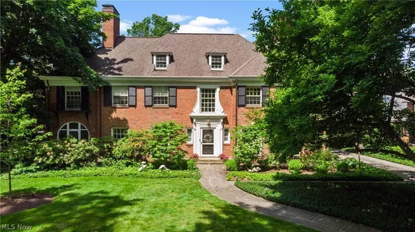 $990,000 | 2928 Attleboro Road, Shaker Heights, OH 44120