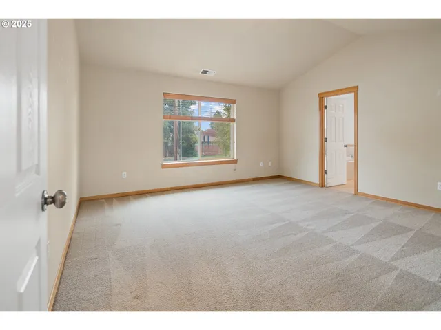 $589,900 | 6935 Southeast Renada Street, Milwaukie, OR 97267