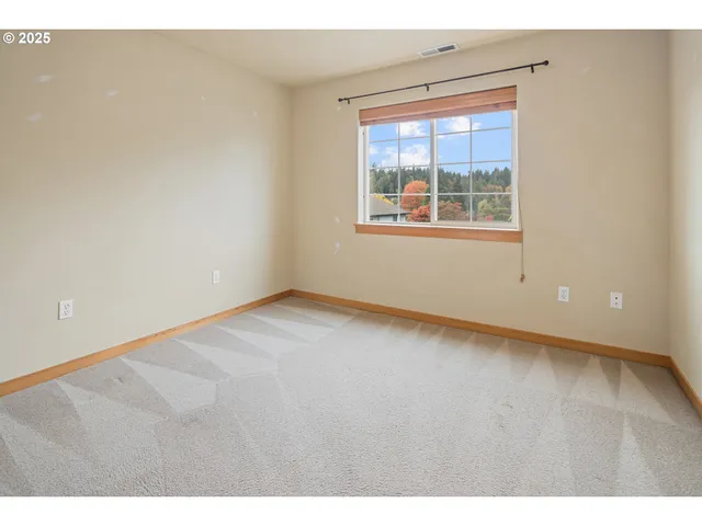 $589,900 | 6935 Southeast Renada Street, Milwaukie, OR 97267