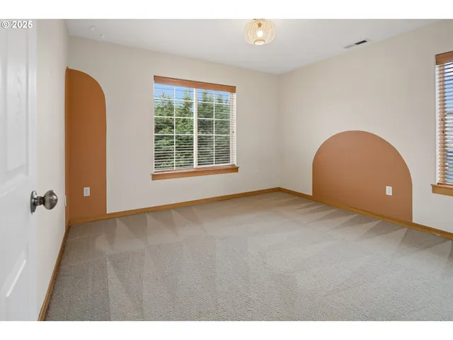 $589,900 | 6935 Southeast Renada Street, Milwaukie, OR 97267