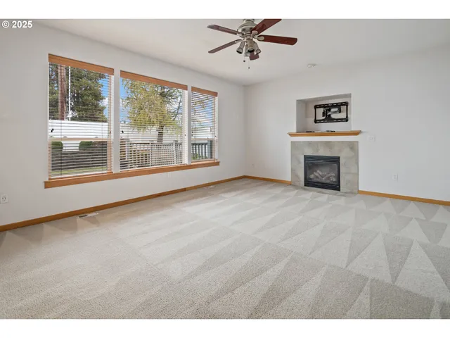 $589,900 | 6935 Southeast Renada Street, Milwaukie, OR 97267