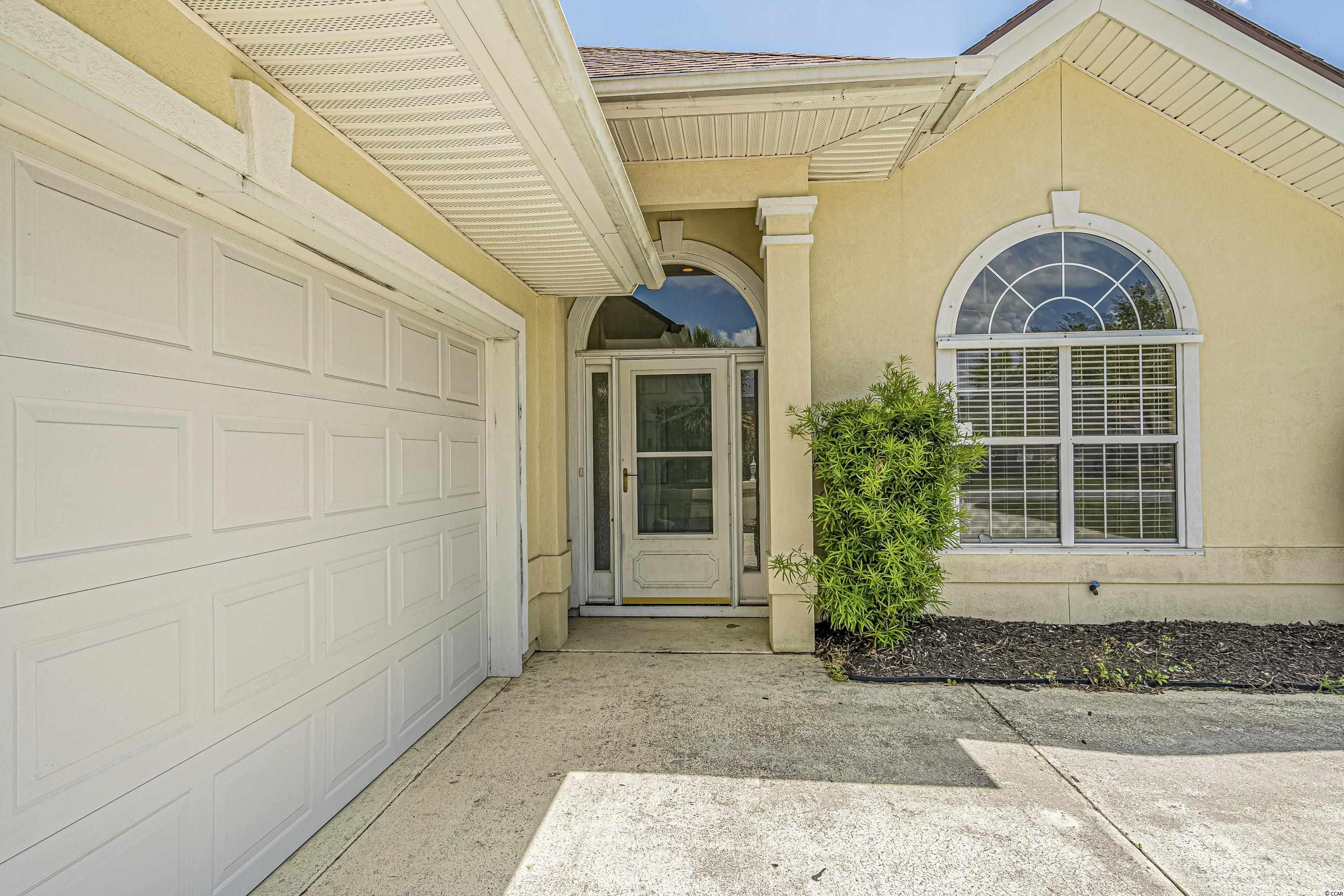 9816 Simonton Court Murrells Inlet, SC 29576 - Photo 3 of 40 Gallery Image 3