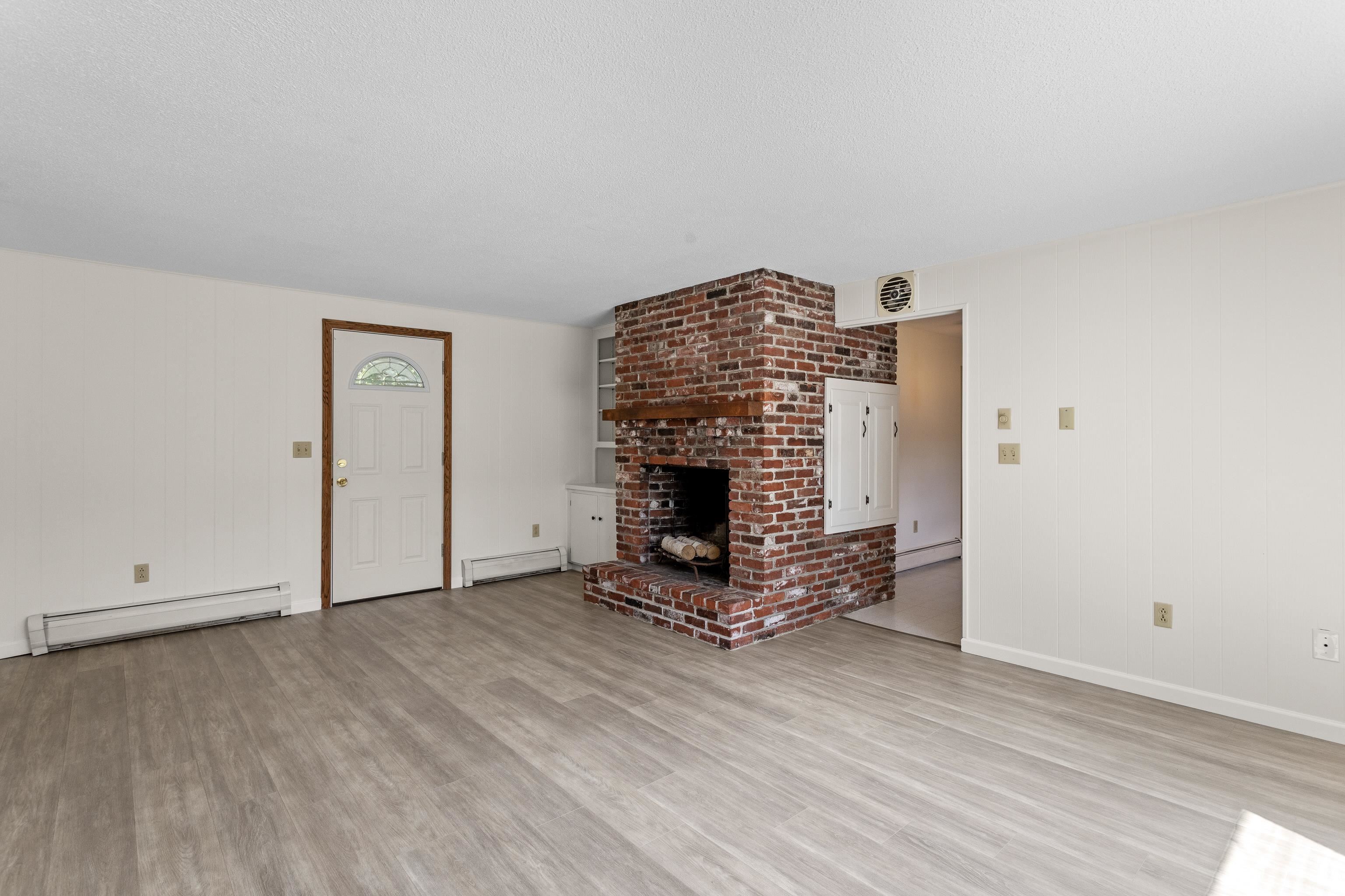 10 Colonial Circle Hampton, NH 03842 - Photo 4 of 58