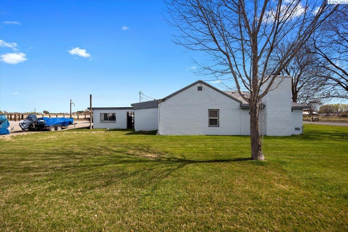206504 East Bryson Brown Road Kennewick, WA 99337 - Photo 4 of 27 Gallery Image 4