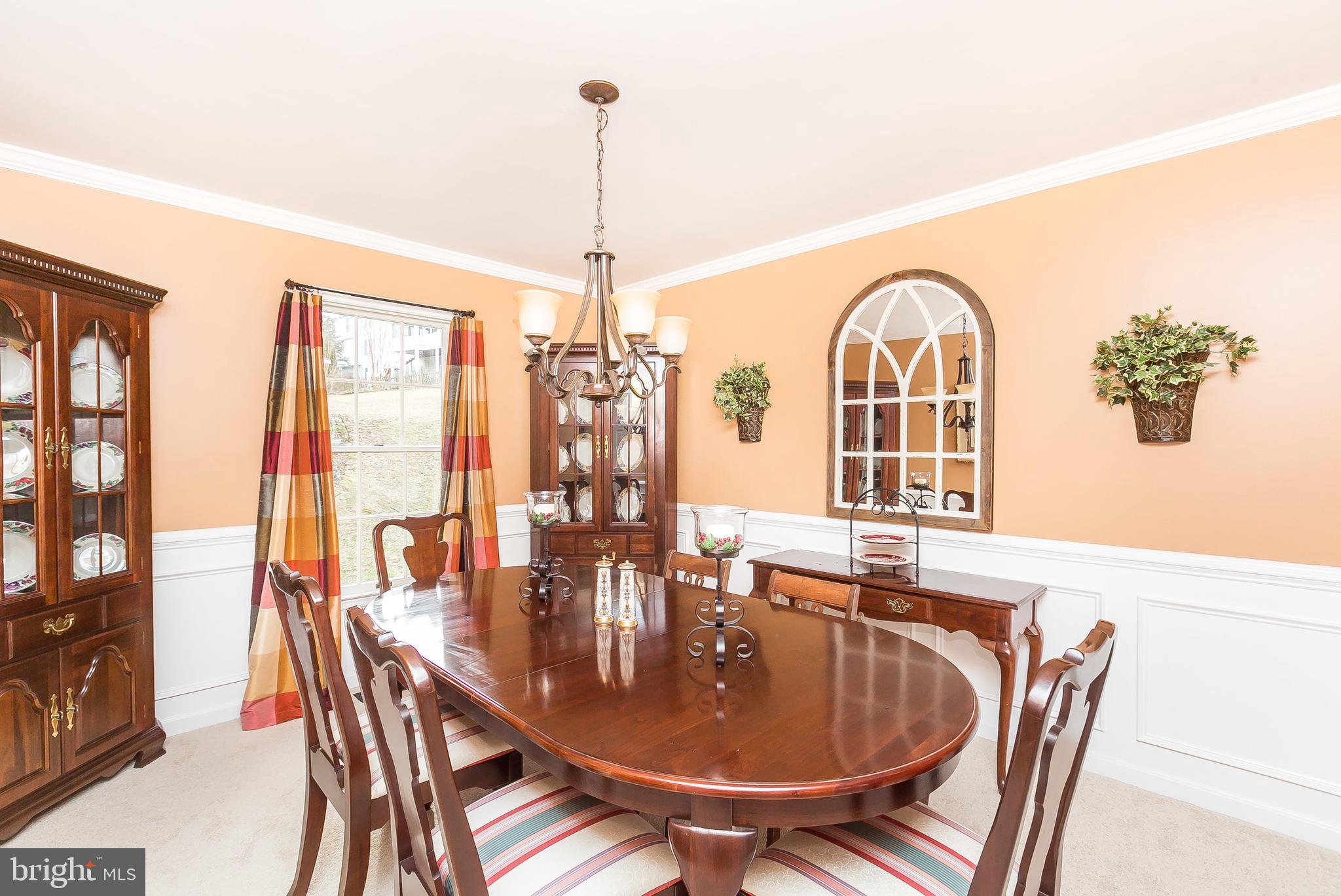 9543 Hallhurst Road Baltimore, MD 21236 - Photo 7 of 45 DINING ROOM