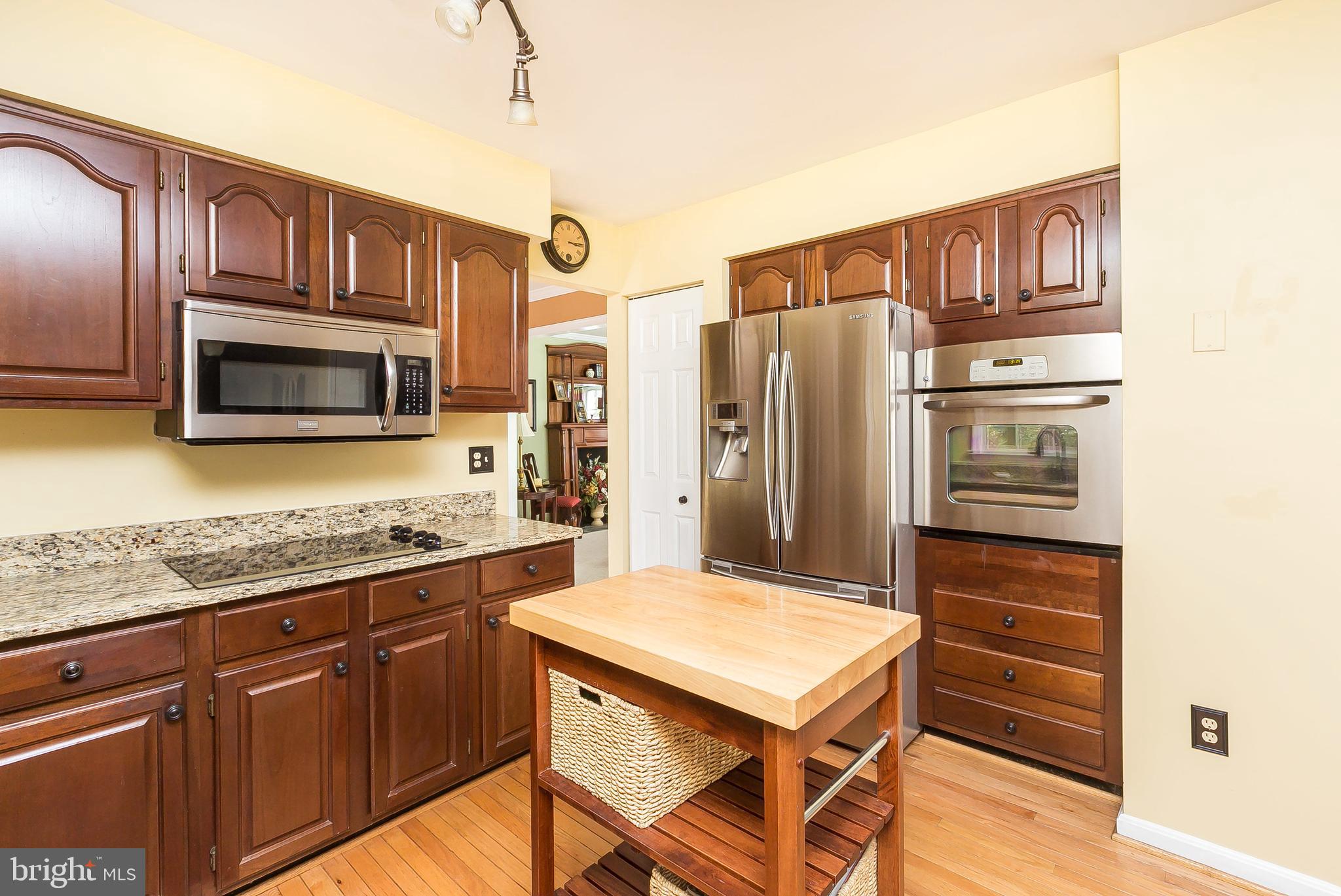 9543 Hallhurst Road Baltimore, MD 21236 - Photo 10 of 45 KITCHEN