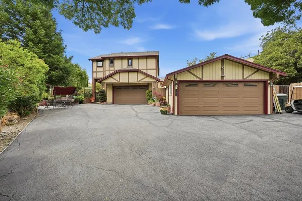 $2,999,998 | 17975 Deer Run Court, Morgan Hill, CA 95037