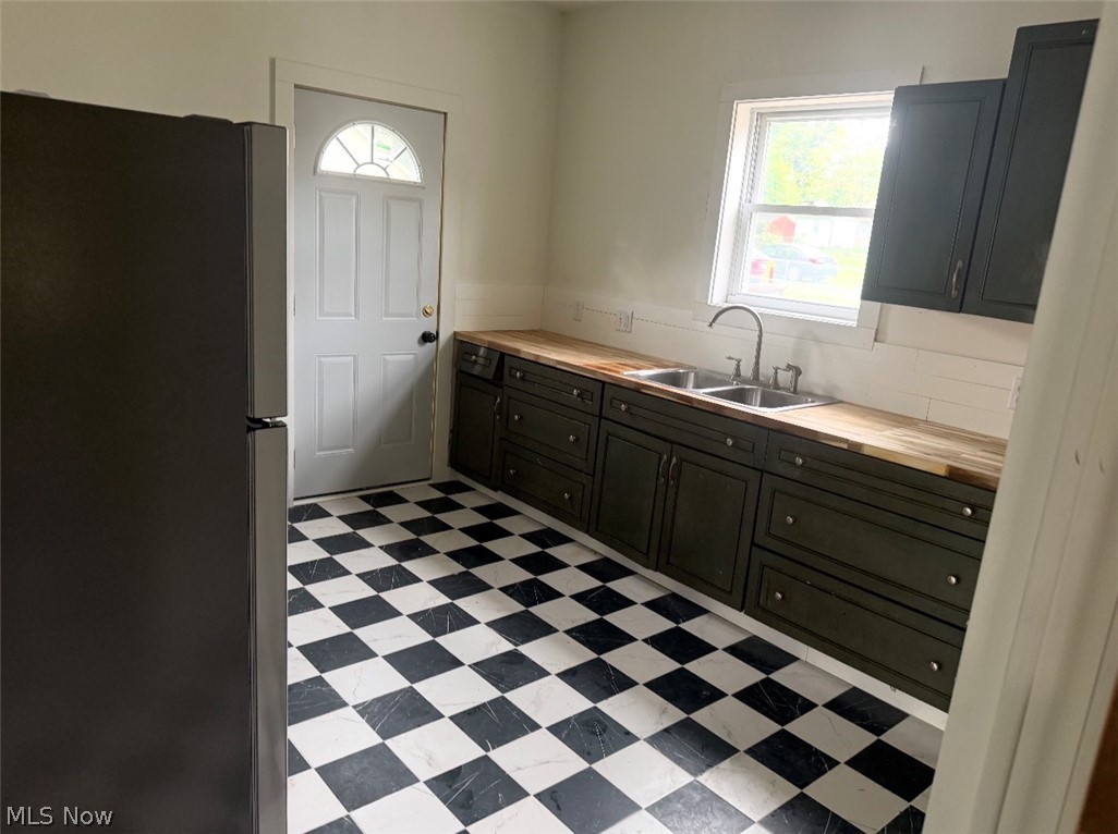56 Spring Street Struthers, OH 44471 - Photo 10 of 18 Gallery Image 10