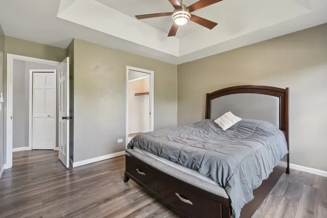 $410,000 | 616 Pinehurst Drive, North Aurora, IL 60542