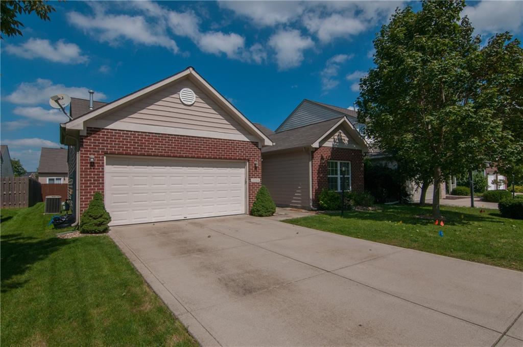 10904 Roundtree Road Fishers, IN 46037 - Photo 2 of 30 Gallery Image 2