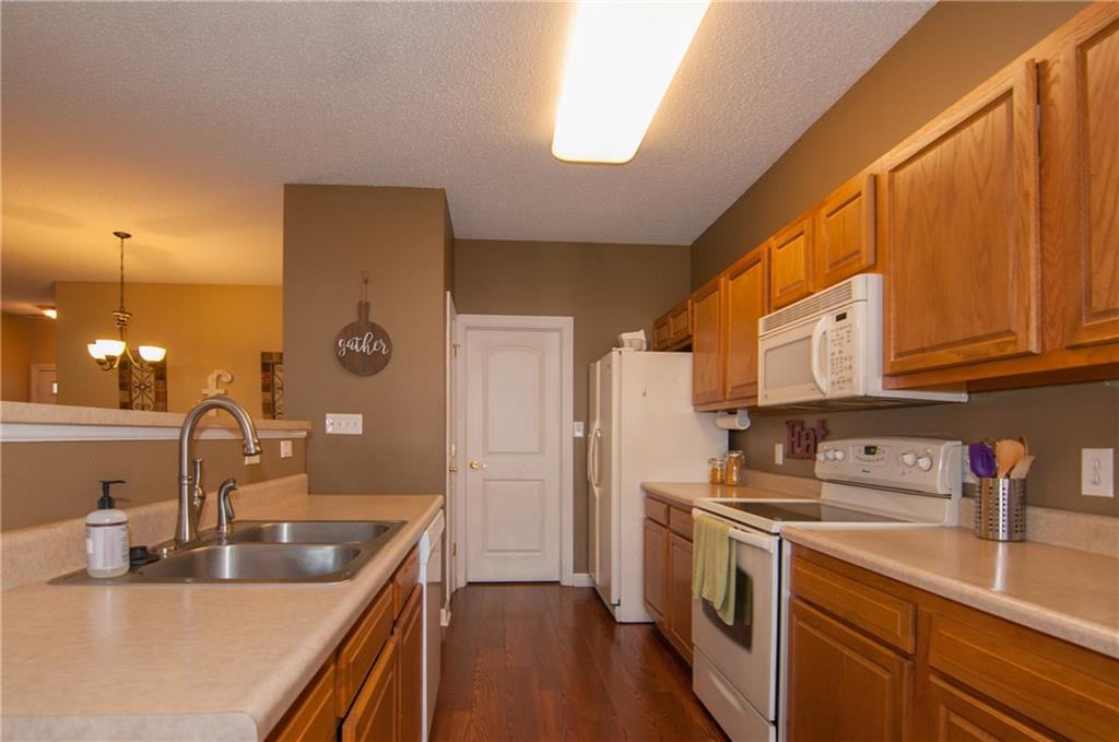 10904 Roundtree Road Fishers, IN 46037 - Photo 12 of 30 Gallery Image 12