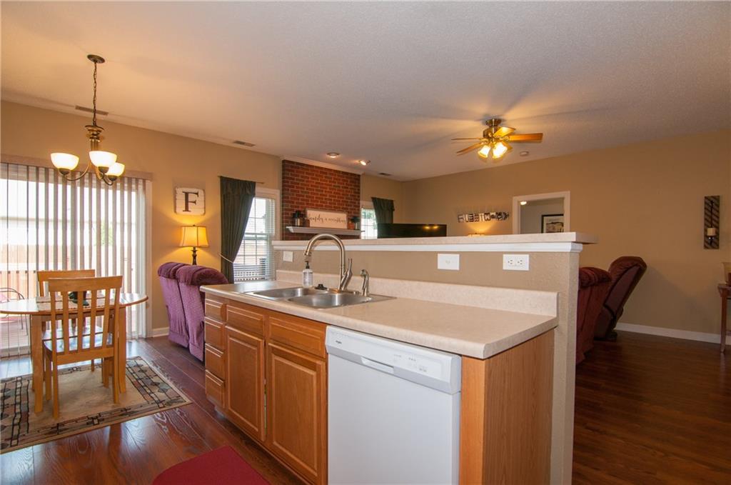 10904 Roundtree Road Fishers, IN 46037 - Photo 17 of 30 Gallery Image 17