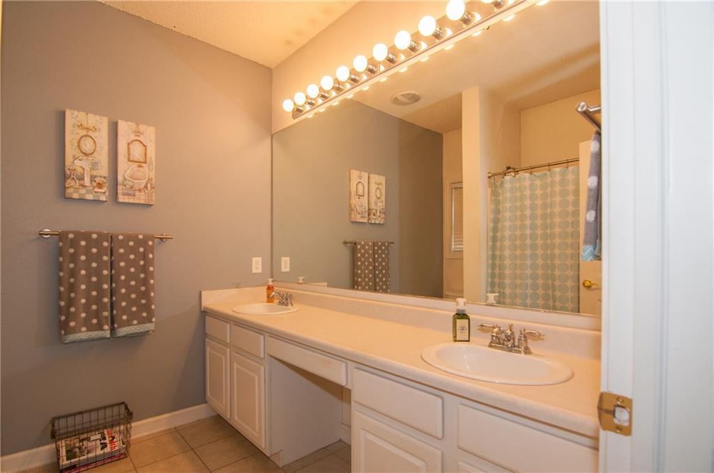 10904 Roundtree Road Fishers, IN 46037 - Photo 21 of 30 Gallery Image 21