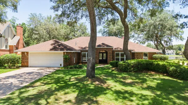 $775,000 | 236 Windward Drive, Niceville, FL 32578