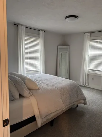 $3,200 | 131 Court Street, Unit 1L, Plymouth, MA 02360