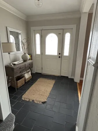 $3,200 | 131 Court Street, Unit 1L, Plymouth, MA 02360