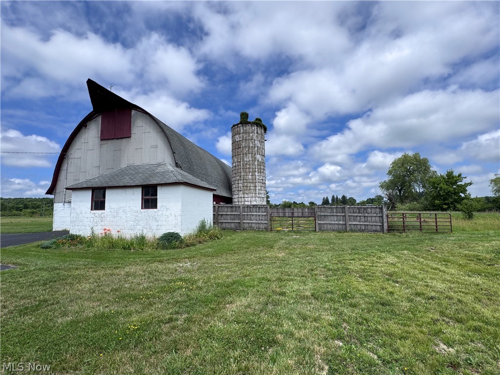 10803 Kile Road Chardon, OH 44024 - Photo 35 of 40